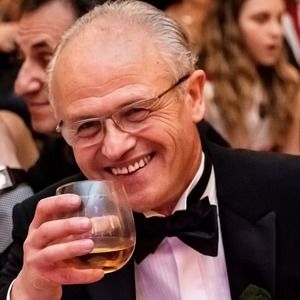 Meet your Posher, Alex